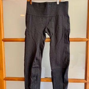 Barely Worn Lululemon 7/8 Leggings Size 4